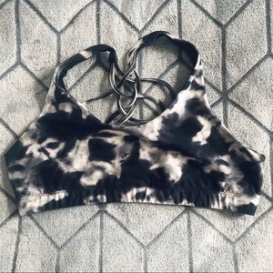 tie-dye strappy back sports bra